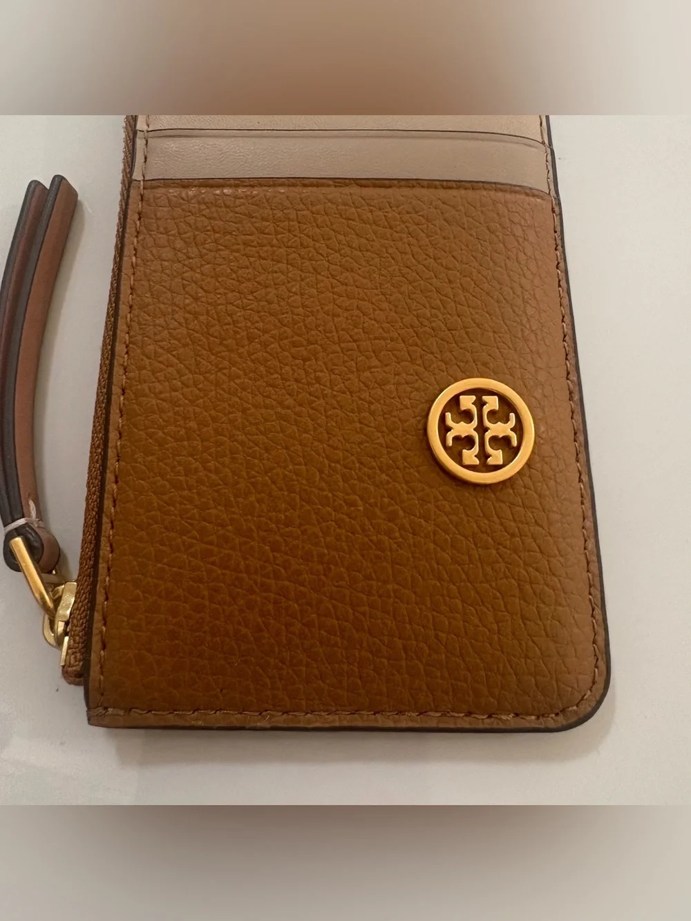 Tory Burch Brown Leather Zip Card Card Wallet with Gold Logo New without tag